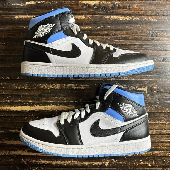 WOMANS AIR JORDAN 1 MID WHITE/BLACK-UNIVERSITY BLUE (W) SIZE 12 Bq6472-102 - Picture 2 of 7